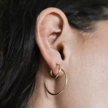 Load image into Gallery viewer, 0.5" and 1" Classic Gold Hoops