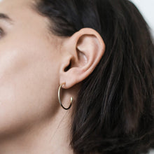 Load image into Gallery viewer, 1" Classic Gold Hoops
